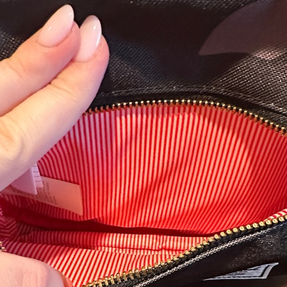 Herschel Supply Company Black and Gray Belt Bag - Picture 2 of 2